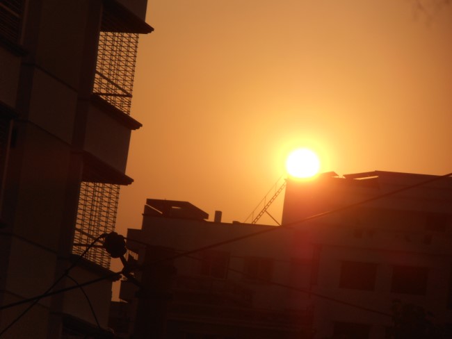 Gorgeous sunset today | Amazing 7 pictures from a building 5 Amazing sunset picture